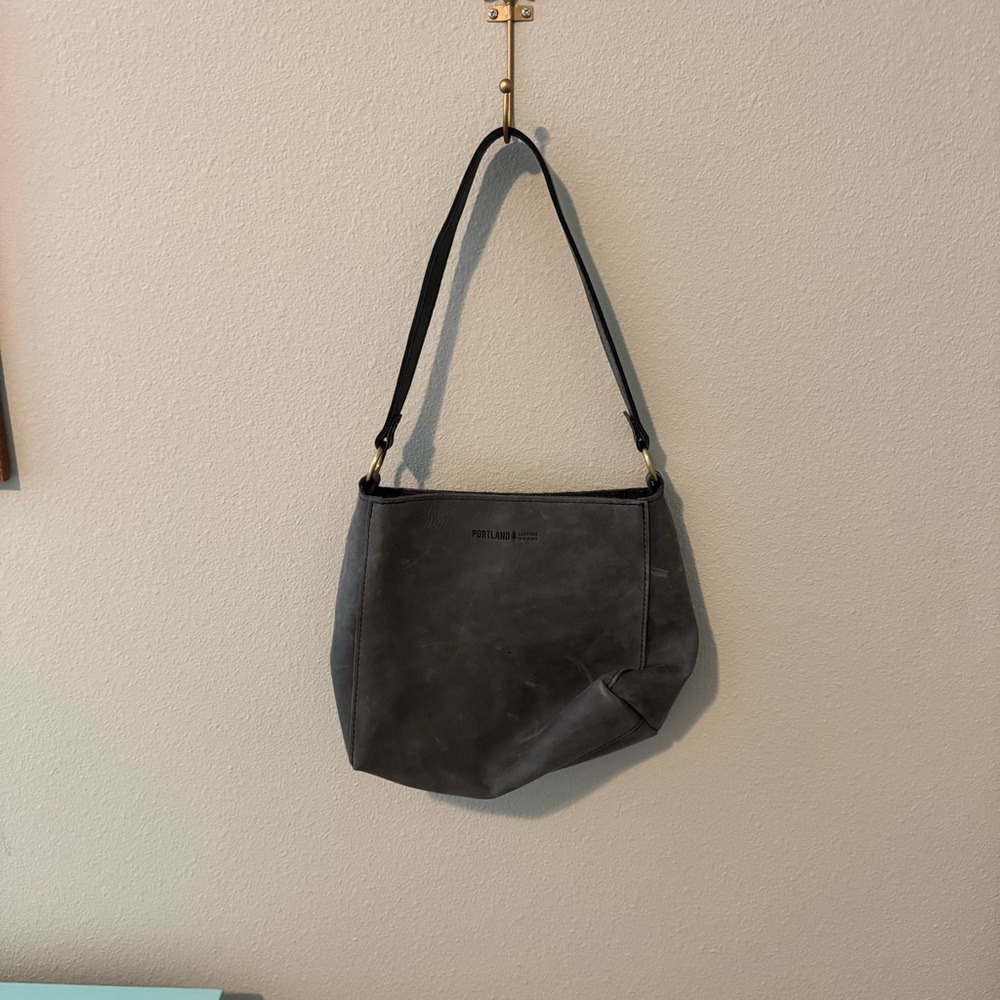 Portland Leather Gray Blue Triangle Leather Shoulder Bag